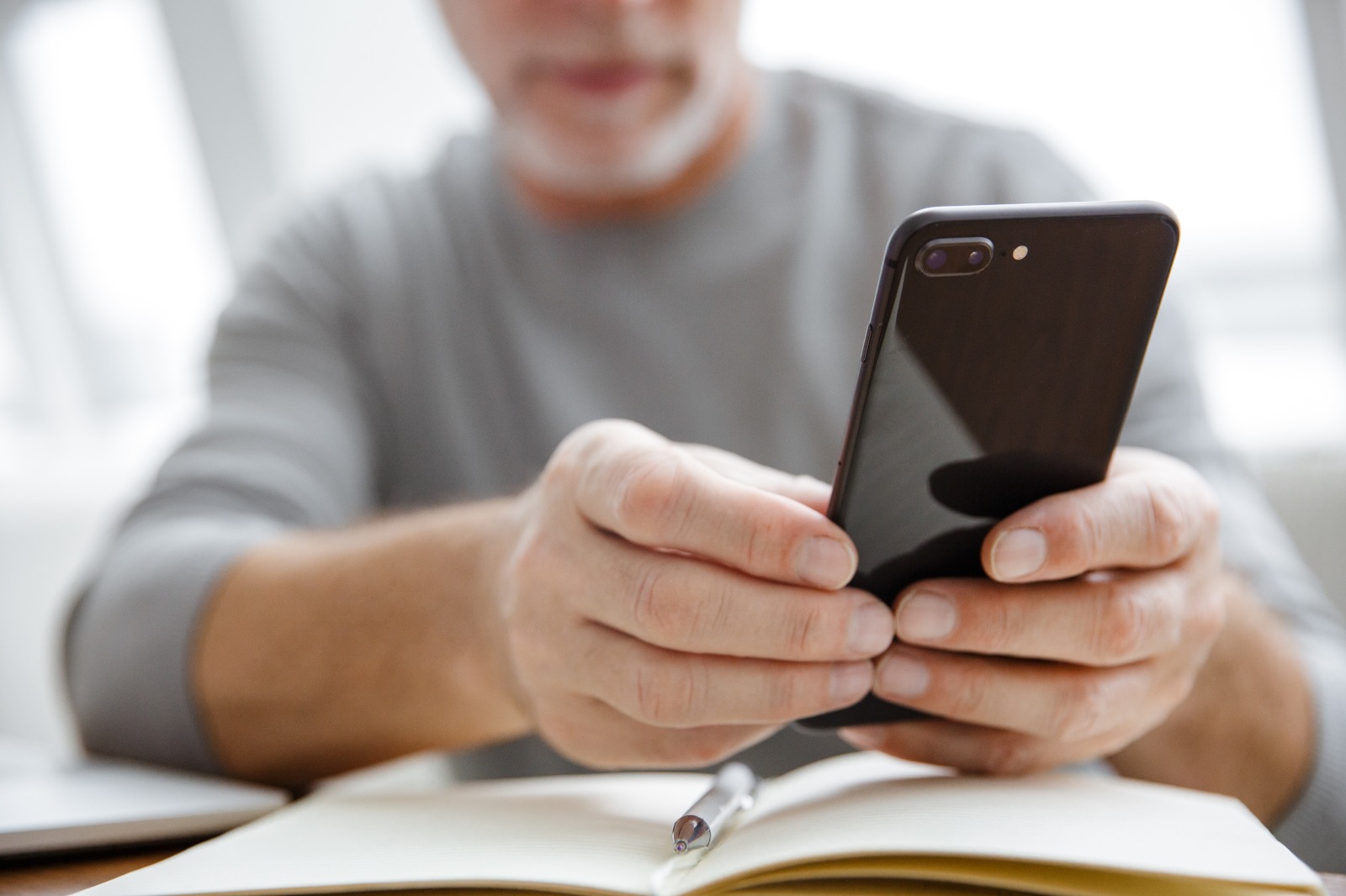 Os Melhores Aplicativos de Leitura para Android e iOS em 2024