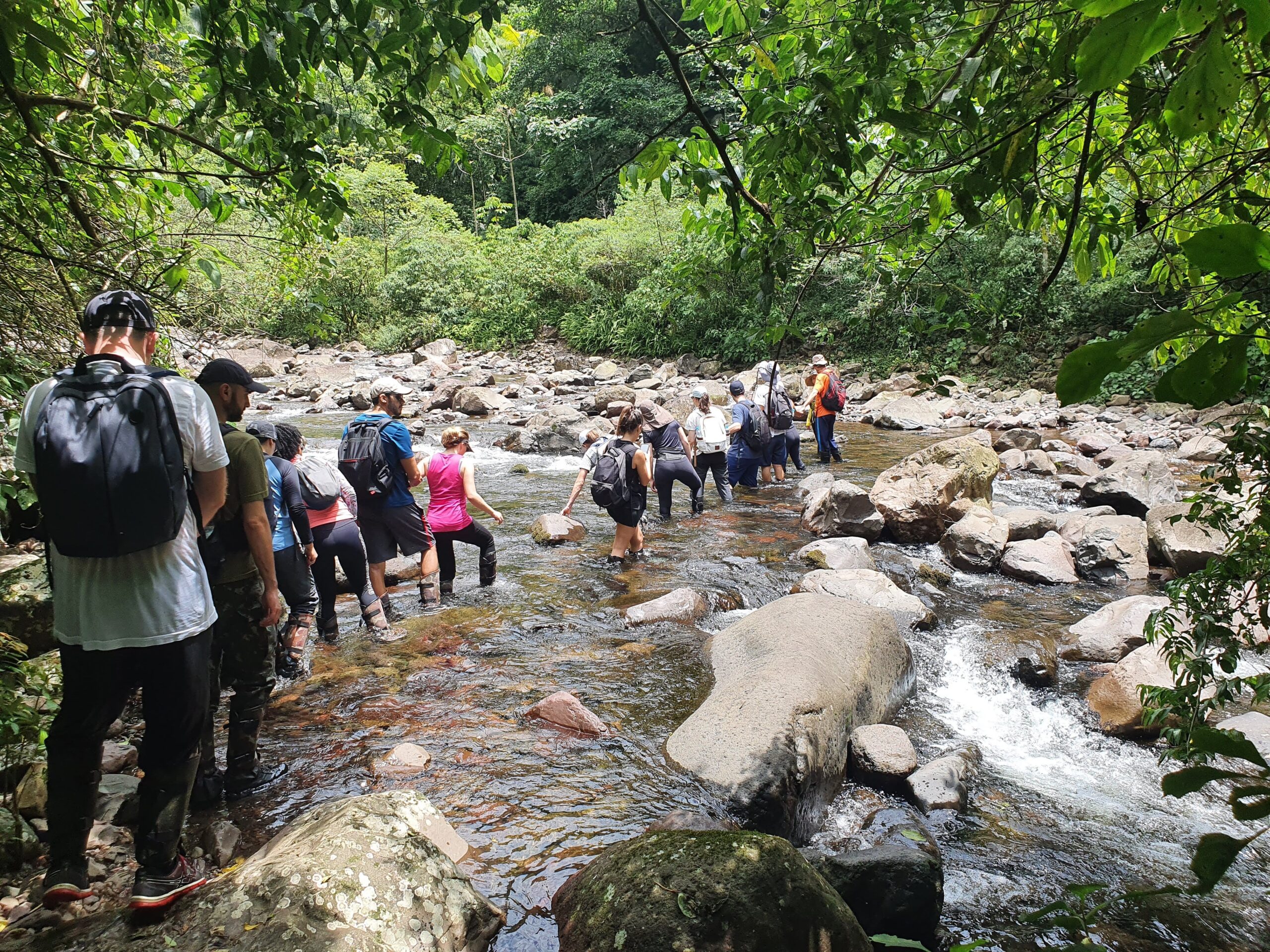 Guia completo para criar roteiros de viagem com IA generativa