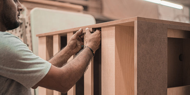 Otimização de nomes de móveis e estilos