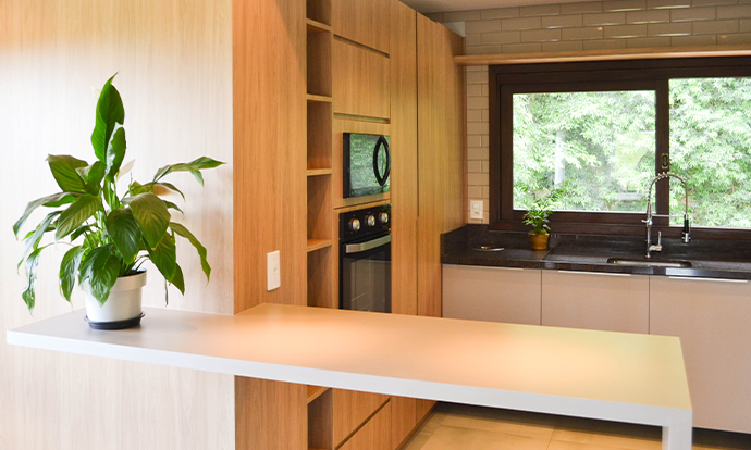 Análise de Concorrência: O Que os Grandes Marketplaces Ensinam sobre Naming de Móveis