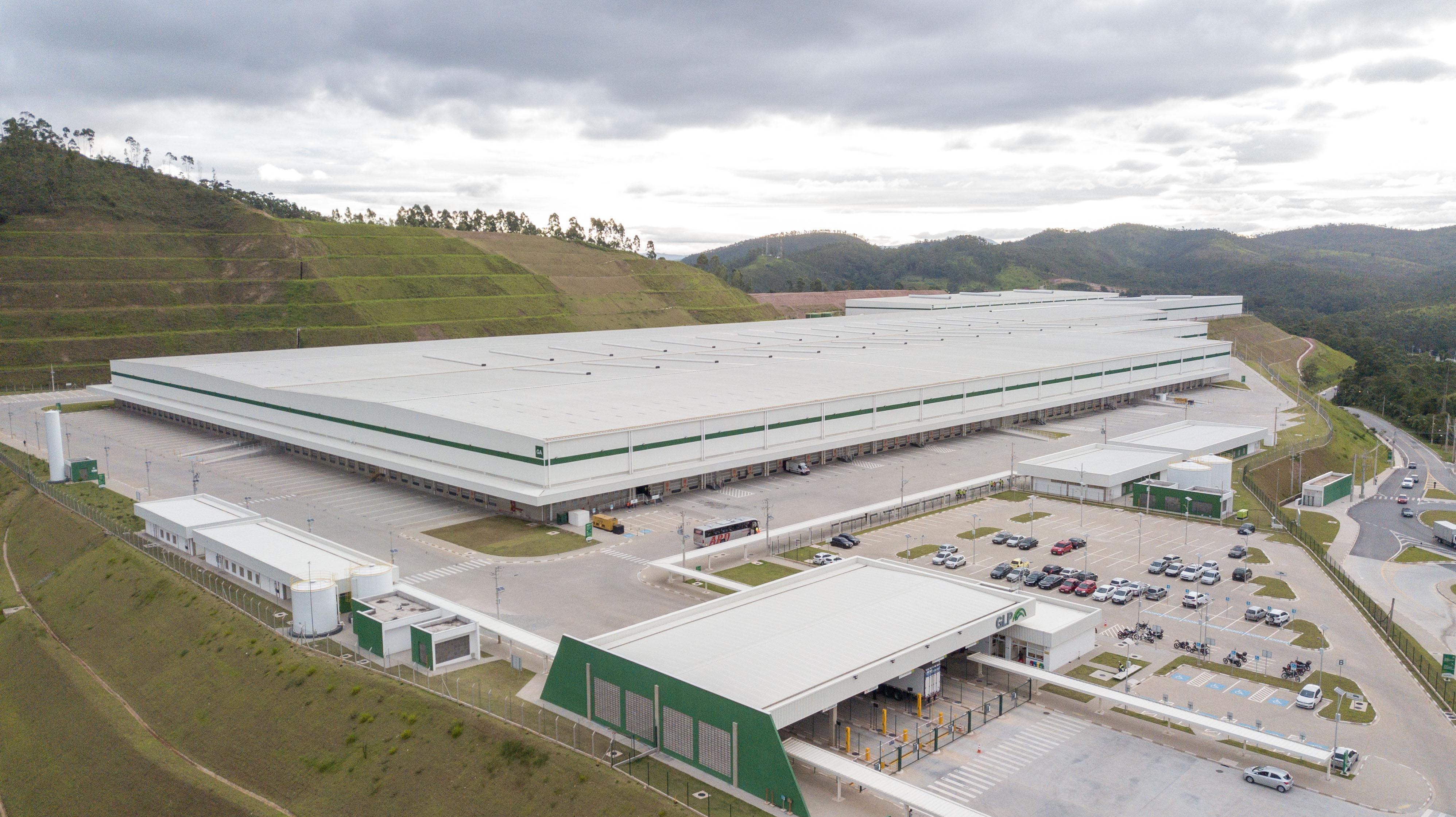 Logística 4.0 e Sustentabilidade: O Futuro dos Galpões no Brasil