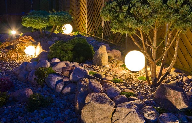 Iluminação Inteligente para Jardins: Automação e Conforto Visual